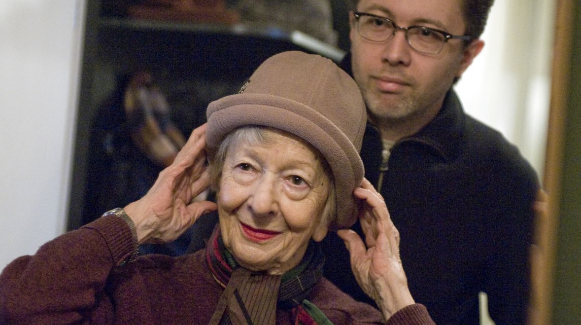 Wisława Szymborska i jej sekretarz Michał Rusinek. Rok 2009