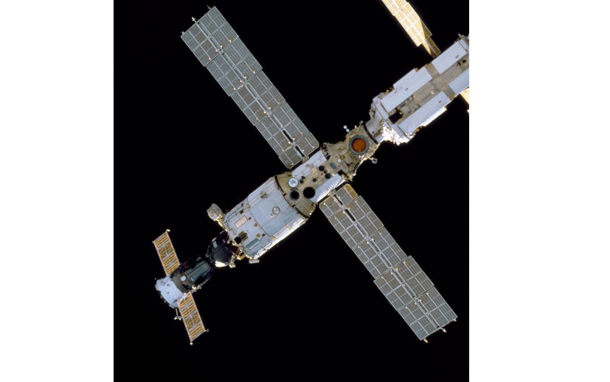 Zbudowany przez Rosjan moduł Międzynarodowej Stacji Kosmicznej &quot;Zwiezda&quot; (ros. gwiazda)